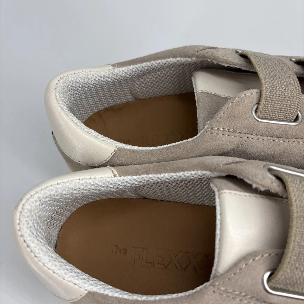 The Flexx Sneak Easy Sneaker Womens 9 Beige Kino Slip on Sneaker NWOT